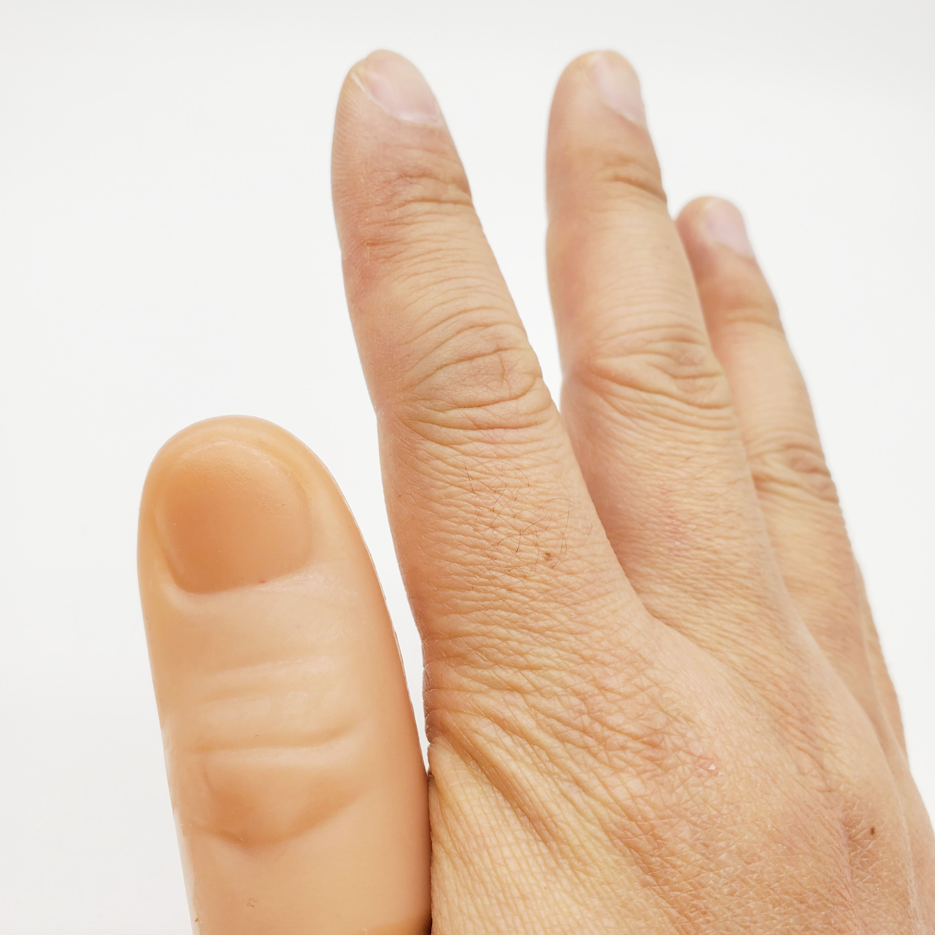 Small Thumb Tip (Hard) - Click Image to Close